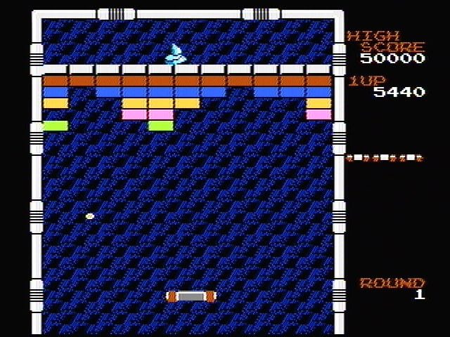 Arkanoid gameplay screenshot